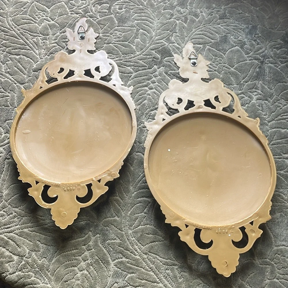 Pair Vintage Cameo Wall Plaques Baroque Female/Goddess Images USA - Picture 6 of 10